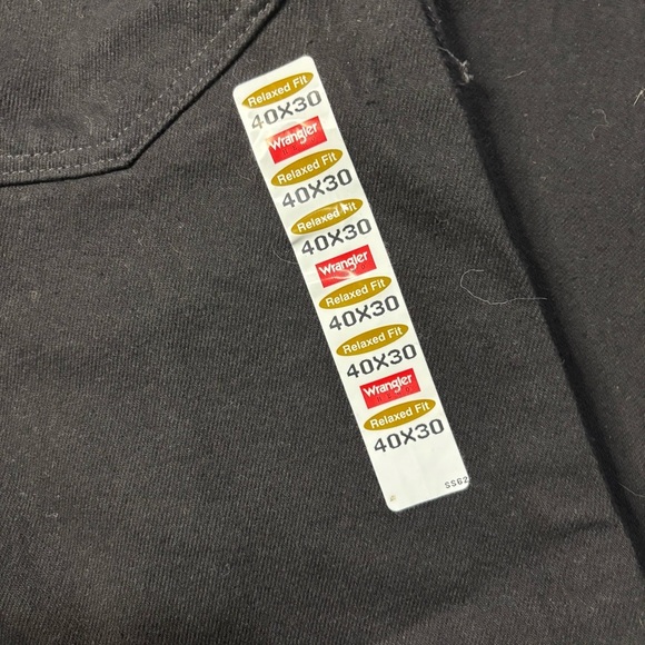 NWT Wrangler Authentics Relaxed Fit Black Denim Jeans Mens Size 40x30 - Picture 4 of 6